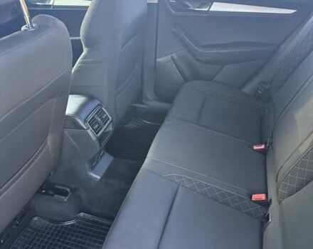 Серый Шкода Karoq, объемом двигателя 2 л и пробегом 220 тыс. км за 18500 $, фото 6 на Automoto.ua