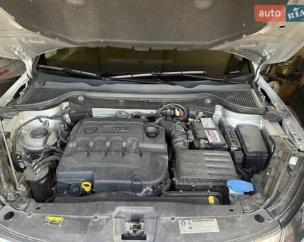 Серый Шкода Karoq, объемом двигателя 2 л и пробегом 220 тыс. км за 18500 $, фото 14 на Automoto.ua