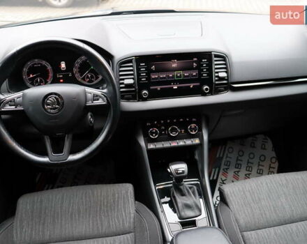 Серый Шкода Karoq, объемом двигателя 1.5 л и пробегом 212 тыс. км за 18900 $, фото 35 на Automoto.ua