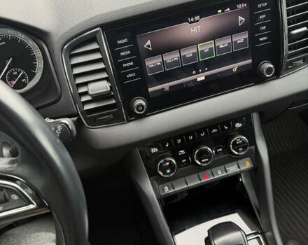 Серый Шкода Karoq, объемом двигателя 1.4 л и пробегом 210 тыс. км за 18500 $, фото 5 на Automoto.ua