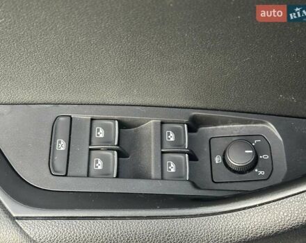 Сірий Шкода Karoq, об'ємом двигуна 1.5 л та пробігом 137 тис. км за 19900 $, фото 23 на Automoto.ua