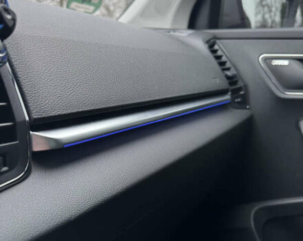 Серый Шкода Karoq, объемом двигателя 1.5 л и пробегом 114 тыс. км за 18700 $, фото 12 на Automoto.ua