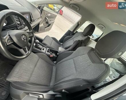 Сірий Шкода Karoq, об'ємом двигуна 1.5 л та пробігом 137 тис. км за 19900 $, фото 28 на Automoto.ua