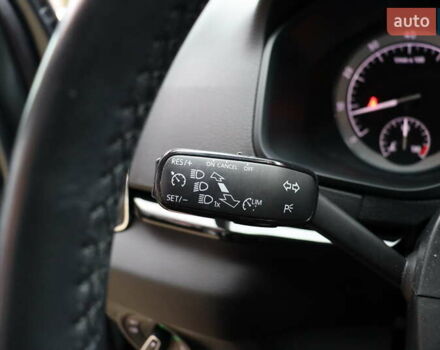 Серый Шкода Karoq, объемом двигателя 1.5 л и пробегом 212 тыс. км за 18900 $, фото 22 на Automoto.ua