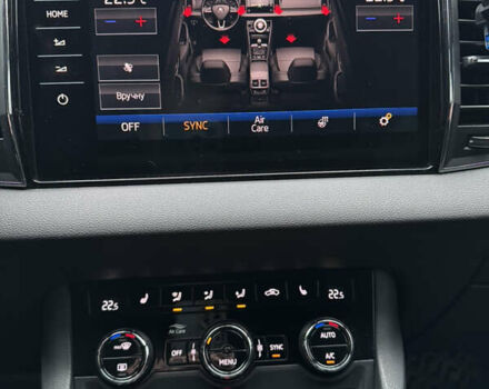 Серый Шкода Karoq, объемом двигателя 1.5 л и пробегом 114 тыс. км за 18700 $, фото 20 на Automoto.ua