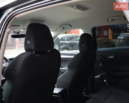 Серый Шкода Karoq, объемом двигателя 1.5 л и пробегом 212 тыс. км за 18900 $, фото 32 на Automoto.ua