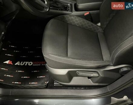 Сірий Шкода Karoq, об'ємом двигуна 1.5 л та пробігом 76 тис. км за 22900 $, фото 27 на Automoto.ua