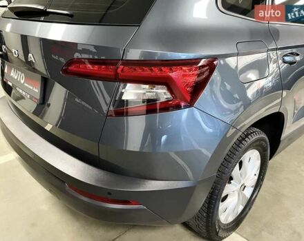 Сірий Шкода Karoq, об'ємом двигуна 1.5 л та пробігом 76 тис. км за 22900 $, фото 68 на Automoto.ua