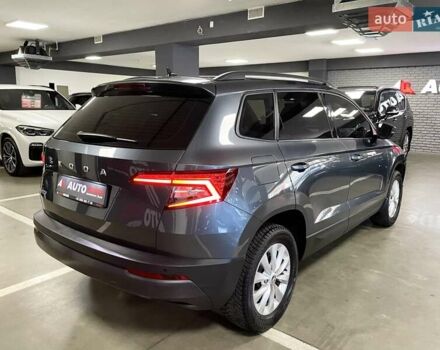 Сірий Шкода Karoq, об'ємом двигуна 1.5 л та пробігом 76 тис. км за 22900 $, фото 10 на Automoto.ua