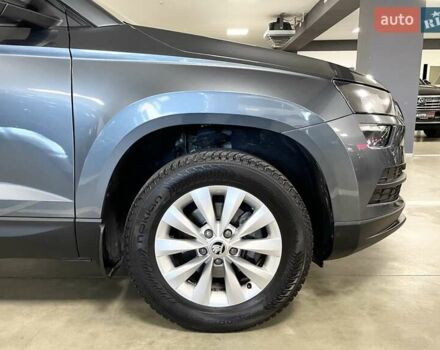 Сірий Шкода Karoq, об'ємом двигуна 1.5 л та пробігом 76 тис. км за 22900 $, фото 67 на Automoto.ua