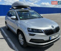 Серый Шкода Karoq, объемом двигателя 1 л и пробегом 65 тыс. км за 16999 $, фото 1 на Automoto.ua