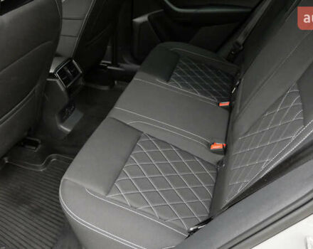 Сірий Шкода Karoq, об'ємом двигуна 0 л та пробігом 148 тис. км за 29990 $, фото 61 на Automoto.ua