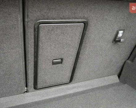 Сірий Шкода Karoq, об'ємом двигуна 0 л та пробігом 148 тис. км за 29990 $, фото 70 на Automoto.ua