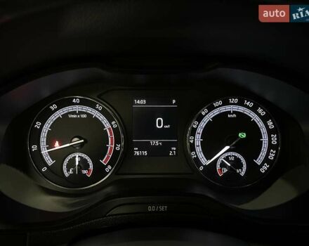 Сірий Шкода Karoq, об'ємом двигуна 1.5 л та пробігом 76 тис. км за 22900 $, фото 43 на Automoto.ua