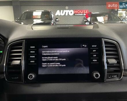 Сірий Шкода Karoq, об'ємом двигуна 1.5 л та пробігом 76 тис. км за 22900 $, фото 56 на Automoto.ua