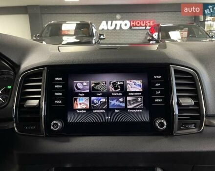 Сірий Шкода Karoq, об'ємом двигуна 1.5 л та пробігом 76 тис. км за 22900 $, фото 51 на Automoto.ua