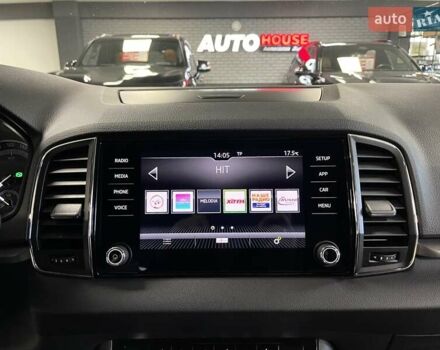 Сірий Шкода Karoq, об'ємом двигуна 1.5 л та пробігом 76 тис. км за 22900 $, фото 50 на Automoto.ua