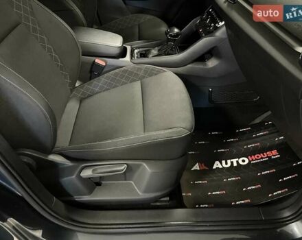 Сірий Шкода Karoq, об'ємом двигуна 1.5 л та пробігом 76 тис. км за 22900 $, фото 35 на Automoto.ua