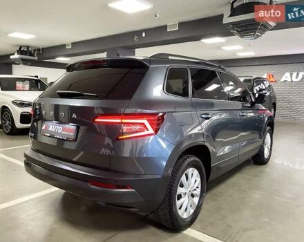 Сірий Шкода Karoq, об'ємом двигуна 1.5 л та пробігом 76 тис. км за 22900 $, фото 11 на Automoto.ua