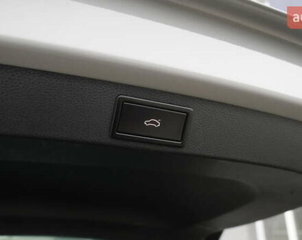 Сірий Шкода Karoq, об'ємом двигуна 0 л та пробігом 148 тис. км за 29990 $, фото 74 на Automoto.ua