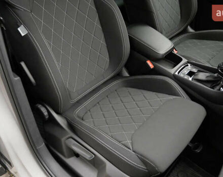 Сірий Шкода Karoq, об'ємом двигуна 0 л та пробігом 148 тис. км за 29990 $, фото 65 на Automoto.ua