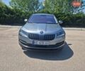 Серый Шкода Karoq, объемом двигателя 1.6 л и пробегом 77 тыс. км за 24500 $, фото 1 на Automoto.ua