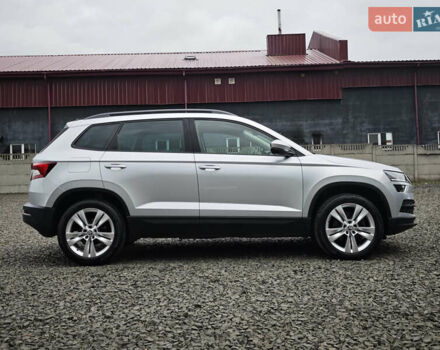 Серый Шкода Karoq, объемом двигателя 2 л и пробегом 184 тыс. км за 23999 $, фото 8 на Automoto.ua