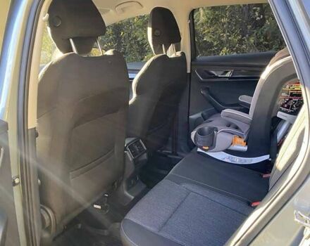 Сірий Шкода Karoq, об'ємом двигуна 1.4 л та пробігом 147 тис. км за 21000 $, фото 4 на Automoto.ua