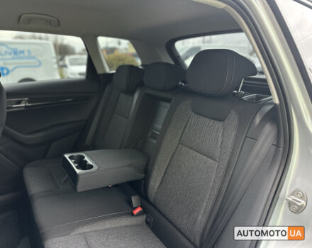 Сірий Шкода Karoq, об'ємом двигуна 1.4 л та пробігом 60 тис. км за 23480 $, фото 21 на Automoto.ua