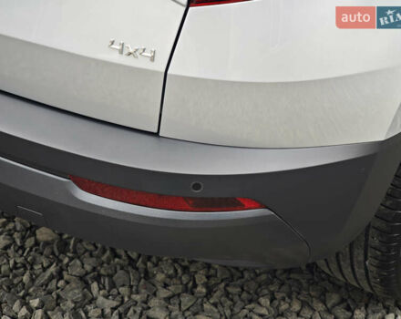 Серый Шкода Karoq, объемом двигателя 2 л и пробегом 184 тыс. км за 23999 $, фото 15 на Automoto.ua