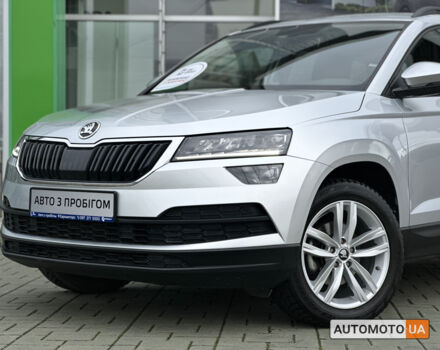Сірий Шкода Karoq, об'ємом двигуна 1.4 л та пробігом 60 тис. км за 23480 $, фото 1 на Automoto.ua