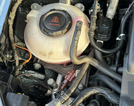 Сірий Шкода Karoq, об'ємом двигуна 1.6 л та пробігом 213 тис. км за 24499 $, фото 107 на Automoto.ua