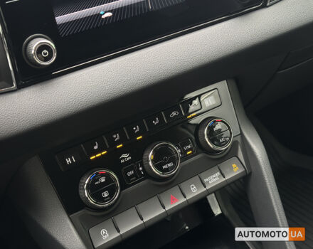 Сірий Шкода Karoq, об'ємом двигуна 1.4 л та пробігом 60 тис. км за 23480 $, фото 11 на Automoto.ua