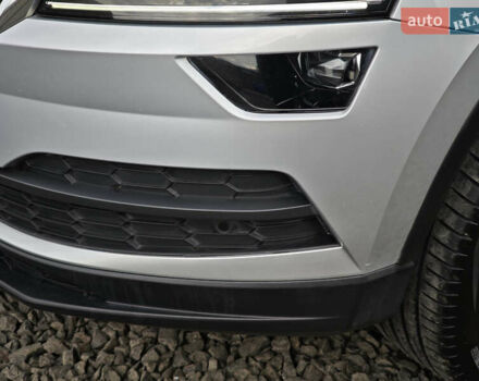 Серый Шкода Karoq, объемом двигателя 2 л и пробегом 184 тыс. км за 23999 $, фото 17 на Automoto.ua