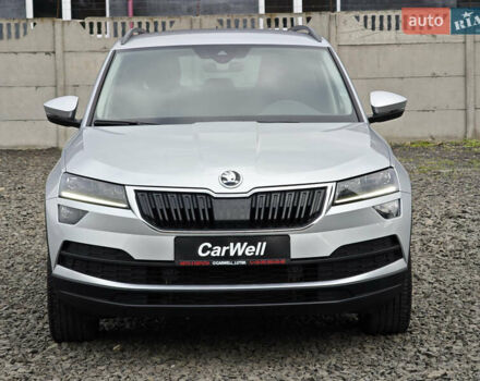 Серый Шкода Karoq, объемом двигателя 2 л и пробегом 184 тыс. км за 23999 $, фото 2 на Automoto.ua