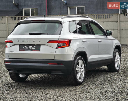 Серый Шкода Karoq, объемом двигателя 2 л и пробегом 184 тыс. км за 23999 $, фото 7 на Automoto.ua