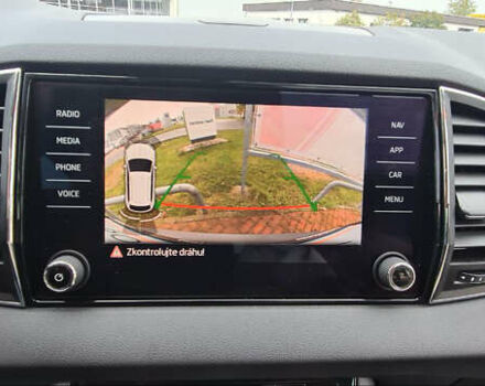 Серый Шкода Karoq, объемом двигателя 1.5 л и пробегом 23 тыс. км за 25100 $, фото 9 на Automoto.ua