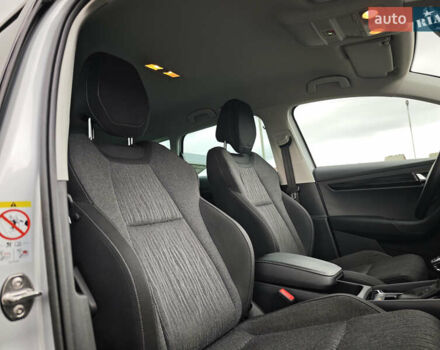 Серый Шкода Karoq, объемом двигателя 2 л и пробегом 184 тыс. км за 23999 $, фото 58 на Automoto.ua