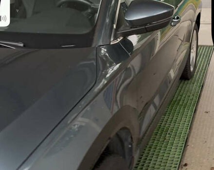 Серый Шкода Karoq, объемом двигателя 1.5 л и пробегом 23 тыс. км за 25100 $, фото 3 на Automoto.ua