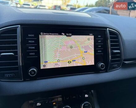 Серый Шкода Karoq, объемом двигателя 1.4 л и пробегом 97 тыс. км за 21950 $, фото 68 на Automoto.ua