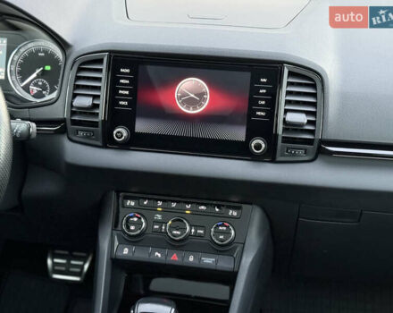 Серый Шкода Karoq, объемом двигателя 2 л и пробегом 165 тыс. км за 31300 $, фото 49 на Automoto.ua