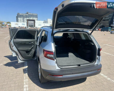 Сірий Шкода Karoq, об'ємом двигуна 1.4 л та пробігом 83 тис. км за 26000 $, фото 33 на Automoto.ua