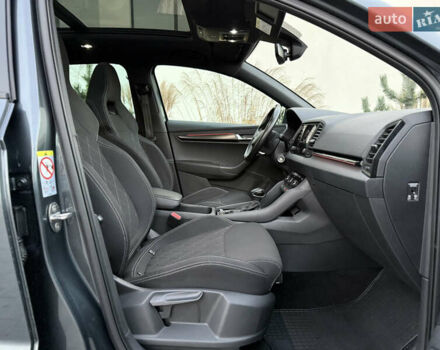 Серый Шкода Karoq, объемом двигателя 2 л и пробегом 165 тыс. км за 31300 $, фото 55 на Automoto.ua