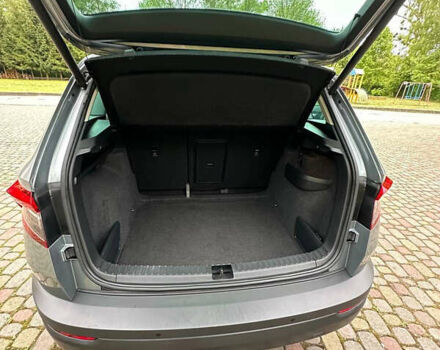 Серый Шкода Karoq, объемом двигателя 1.97 л и пробегом 144 тыс. км за 23650 $, фото 4 на Automoto.ua