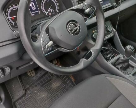 Серый Шкода Karoq, объемом двигателя 2 л и пробегом 70 тыс. км за 28000 $, фото 7 на Automoto.ua