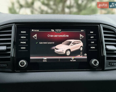 Серый Шкода Karoq, объемом двигателя 2 л и пробегом 165 тыс. км за 31300 $, фото 77 на Automoto.ua