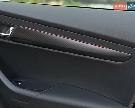 Серый Шкода Karoq, объемом двигателя 2 л и пробегом 165 тыс. км за 31300 $, фото 65 на Automoto.ua