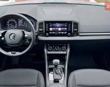 Сірий Шкода Karoq, об'ємом двигуна 1.4 л та пробігом 98 тис. км за 22300 $, фото 7 на Automoto.ua
