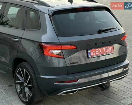 Серый Шкода Karoq, объемом двигателя 2 л и пробегом 165 тыс. км за 31300 $, фото 27 на Automoto.ua