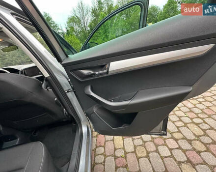 Серый Шкода Karoq, объемом двигателя 1.97 л и пробегом 144 тыс. км за 23650 $, фото 5 на Automoto.ua